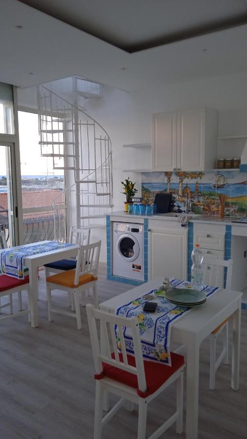 Donna Sicilia 2 Apartment Giardini Naxos Exterior photo